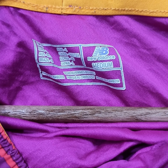 New Balance - Picture 4 of 5